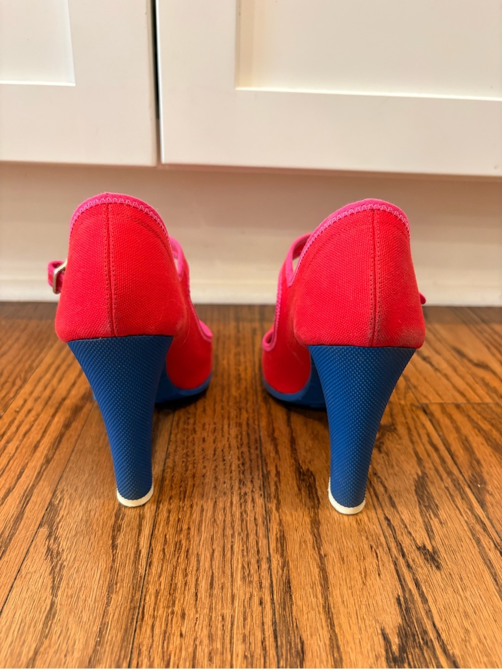 ❤️Marc Jacobs Red Mary Jane Canvas Heels💙 - Picture 3 of 10